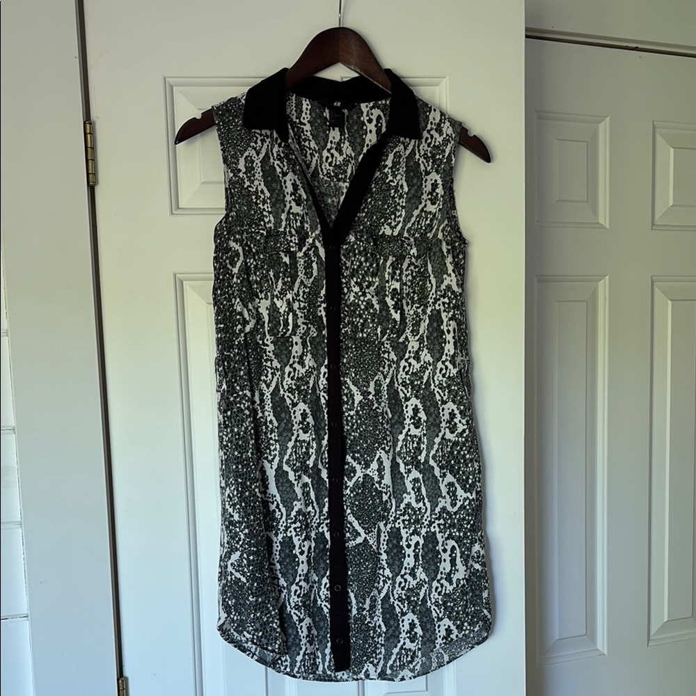 H&M snake print sleeveless shirtdress